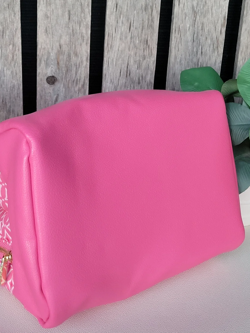 Draper James Pink Patterned Geometric Insulated Nylon & Leatherette Lunch Tote - Picture 5 of 6